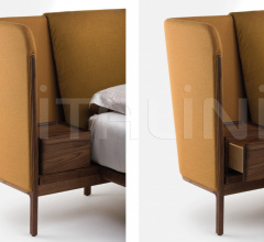 Кровать DUBOIS BED, LOW HEADBOARD, WITH BEDSIDE TABLES фабрика De La Espada