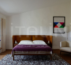 Кровать DUBOIS BED, LOW HEADBOARD, WITH BEDSIDE TABLES фабрика De La Espada