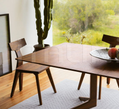 Стул FIN DINING CHAIR фабрика De La Espada