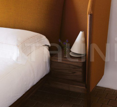 Кровать DUBOIS BED, LOW HEADBOARD, WITH BEDSIDE TABLES фабрика De La Espada