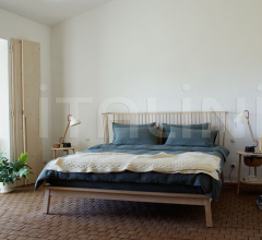 Тумбочка COMPANIONS BEDSIDE Тумбочка COMPANIONS BEDSIDE фабрика De La Espada