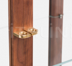 Витрина SOLO TALL VITRINE Витрина SOLO TALL VITRINE фабрика De La Espada