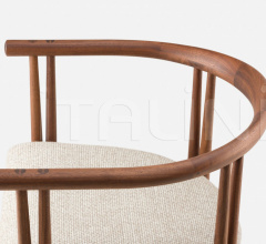 Стул с подлокотниками ELLIOT DINING CHAIR Стул с подлокотниками ELLIOT DINING CHAIR фабрика De La Espada