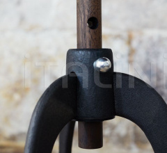 Столик SIDEKICKS HEIGHT ADJUSTABLE TABLE Столик SIDEKICKS HEIGHT ADJUSTABLE TABLE фабрика De La Espada