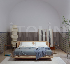 Столик HANDLE SIDE TABLE Столик HANDLE SIDE TABLE фабрика De La Espada