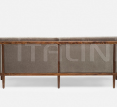 Диван THRONE SOFA - UPHOLSTERED Диван THRONE SOFA - UPHOLSTERED фабрика De La Espada