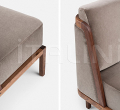 Диван THRONE SOFA - UPHOLSTERED Диван THRONE SOFA - UPHOLSTERED фабрика De La Espada