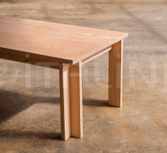 Стол обеденный TABLE ONE фабрика De La Espada