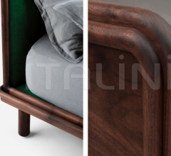 Кровать CARLTON BED фабрика De La Espada