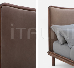 Кровать CARLTON BED фабрика De La Espada