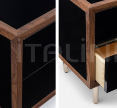Тумбочка CLASSON BEDSIDE CHEST Тумбочка CLASSON BEDSIDE CHEST фабрика De La Espada