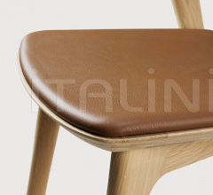 Стул Oak Bok dining chair - cognac leather Стул Oak Bok dining chair - cognac leather фабрика Ethnicraft