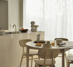 Стул Oak Pebble dining chair Стул Oak Pebble dining chair фабрика Ethnicraft