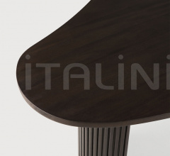 Кофейный столик Mahogany Boomerang dark brown coffee table Кофейный столик Mahogany Boomerang dark brown coffee table фабрика Ethnicraft