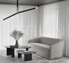 Кофейный столик Mahogany Boomerang dark brown coffee table Кофейный столик Mahogany Boomerang dark brown coffee table фабрика Ethnicraft