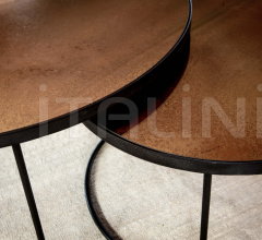 Кофейный столик Bronze Copper Nesting coffee table set Кофейный столик Bronze Copper Nesting coffee table set фабрика Ethnicraft