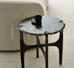 Итальянские Столики - Столик Mahogany PI dark brown side table фабрика Ethnicraft