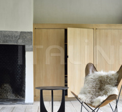 Итальянские Столики - Столик Oak Geometric black side table фабрика Ethnicraft