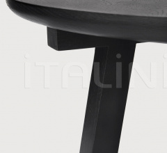 Итальянские Столики - Столик Oak Tripod black side table фабрика Ethnicraft