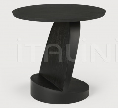 Итальянские Столики - Столик Teak Oblic black side table фабрика Ethnicraft