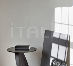Итальянские Столики - Столик Teak Oblic black side table фабрика Ethnicraft