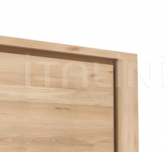 Итальянские Буфеты - Буфет-шкаф Oak Shadow storage cupboard Итальянские Буфеты - Буфет-шкаф Oak Shadow storage cupboard фабрика Ethnicraft