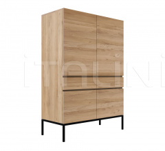 Итальянские Буфеты - Буфет-шкаф Oak Ligna storage cupboard - black metal legs Итальянские Буфеты - Буфет-шкаф Oak Ligna storage cupboard - black metal legs фабрика Ethnicraft