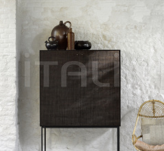 Итальянские Буфеты - Буфет-шкаф Teak Grooves storage cupboard Итальянские Буфеты - Буфет-шкаф Teak Grooves storage cupboard фабрика Ethnicraft