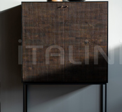 Итальянские Буфеты - Буфет-шкаф Teak Grooves storage cupboard Итальянские Буфеты - Буфет-шкаф Teak Grooves storage cupboard фабрика Ethnicraft