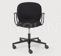 Кресло RBM Noor office chair - with armrest - black Кресло RBM Noor office chair - with armrest - black фабрика Ethnicraft