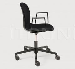 Кресло RBM Noor office chair - with armrest - black Кресло RBM Noor office chair - with armrest - black фабрика Ethnicraft