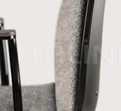 Кресло RBM Noor office chair - with armrest - grey Кресло RBM Noor office chair - with armrest - grey фабрика Ethnicraft