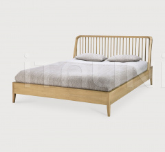 Итальянские Кровати - Кровать Oak Spindle bed фабрика Ethnicraft