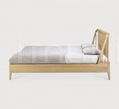 Итальянские Кровати - Кровать Oak Spindle bed фабрика Ethnicraft