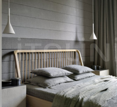 Итальянские Кровати - Кровать Oak Spindle bed фабрика Ethnicraft