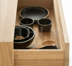 Тумбочка Oak Nordic II bedside table - hanging Тумбочка Oak Nordic II bedside table - hanging фабрика Ethnicraft