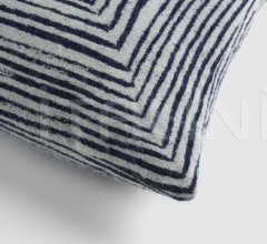 Подушка White Linear Square cushion Подушка White Linear Square cushion фабрика Ethnicraft
