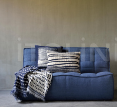 Подушка White Stripes cushion Подушка White Stripes cushion фабрика Ethnicraft