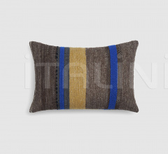 Подушка Bright Tulum cushion Подушка Bright Tulum cushion фабрика Ethnicraft