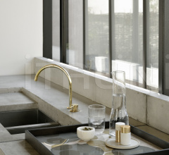 Поднос Cinnamon Overlapping Dots glass tray Поднос Cinnamon Overlapping Dots glass tray фабрика Ethnicraft