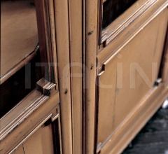 Витрина 900 фабрика Bizzotto