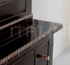 Витрина 876N фабрика Bizzotto