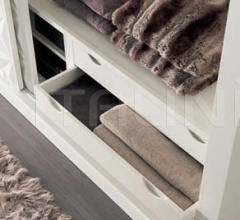 Шкаф Diamond 1042 фабрика Bizzotto