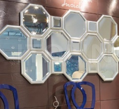 Настенное зеркало Pandora 299 фабрика Bizzotto