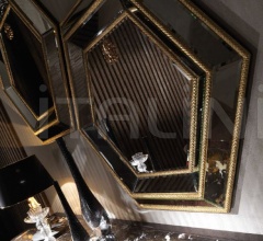 Настенное зеркало Morgana Настенное зеркало Morgana фабрика Roberto Cavalli