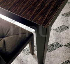 Стол обеденный T105 Gorky Стол обеденный T105 Gorky фабрика Longhi