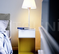 Тумбочка 741 Adhoc фабрика Zanotta