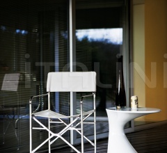 Стул с подлокотниками 2120 April фабрика Zanotta