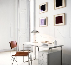 Стул с подлокотниками 2120 April фабрика Zanotta