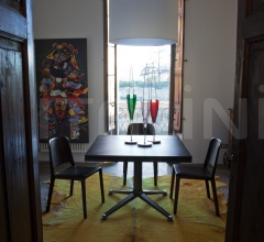 Стол обеденный 2552 Radicequadra фабрика Zanotta